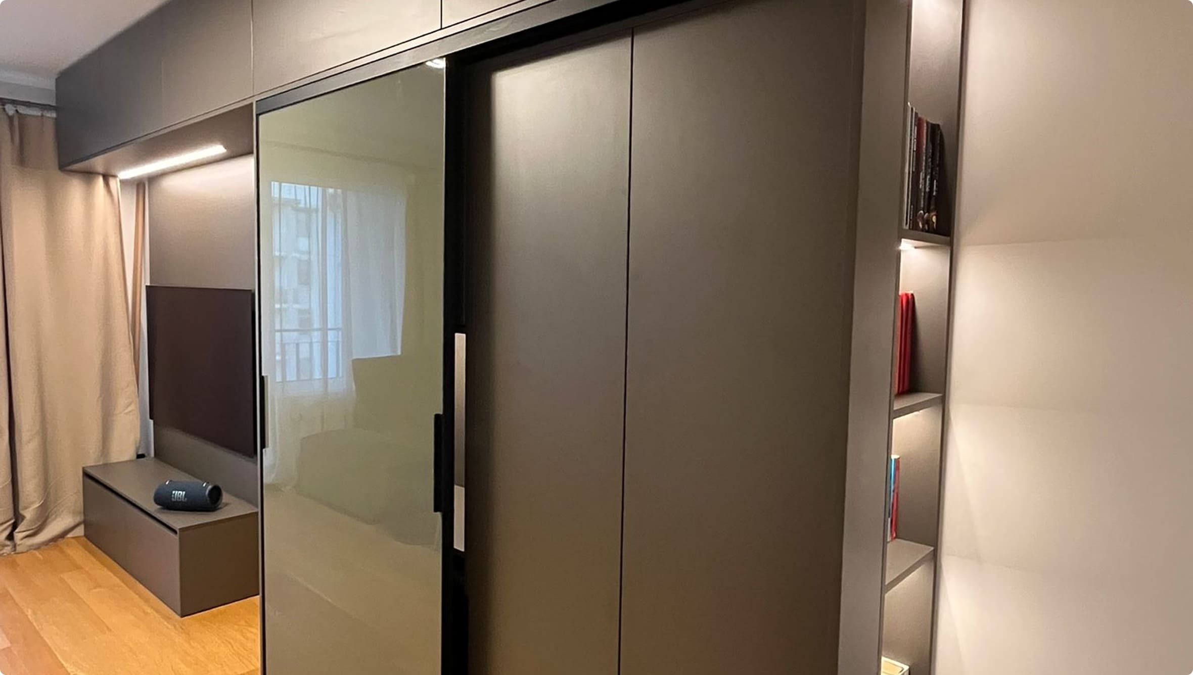 {{ images.NoGLPPBtWV.alt }}